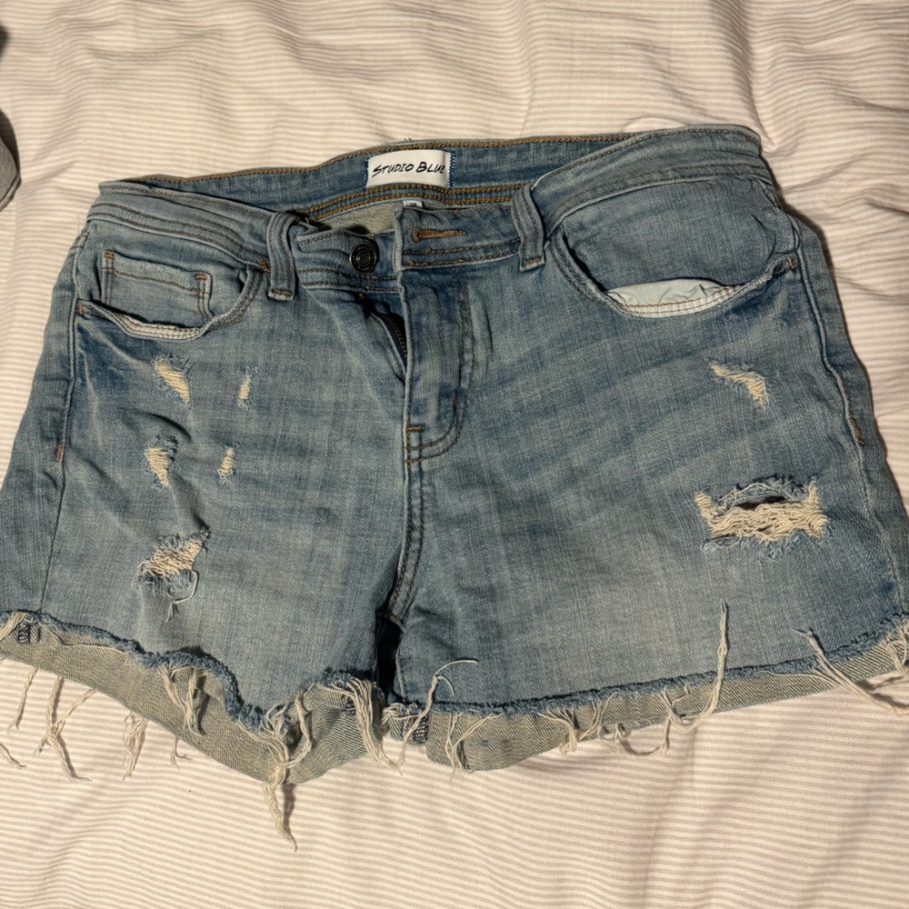 Distressed studio blue Light Blue Denim Shorts